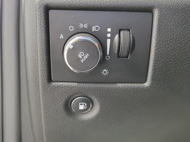2014 Jeep Grand Cherokee 4WD 4dr Laredo