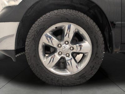 2014 RAM 1500 4WD Crew Cab 140.5 Big Horn