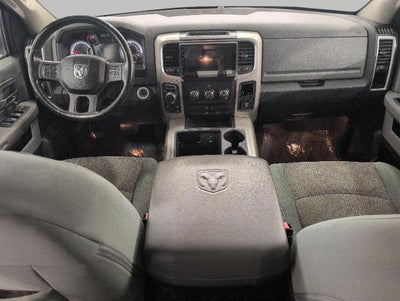 2014 RAM 1500 4WD Crew Cab 140.5 Big Horn