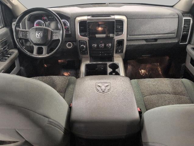 2014 RAM 1500 4WD Crew Cab 140.5 Big Horn
