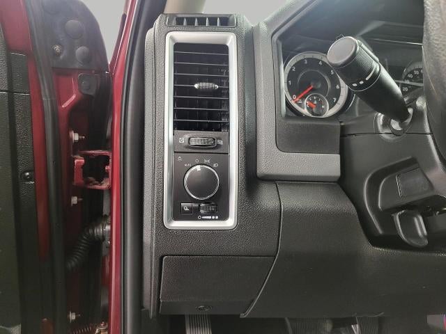 2020 RAM 1500 Classic SLT 4x4 Crew Cab 6'4 Box