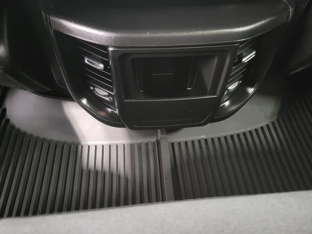 2022 RAM 1500 Big Horn 4x4 Quad Cab 6'4 Box