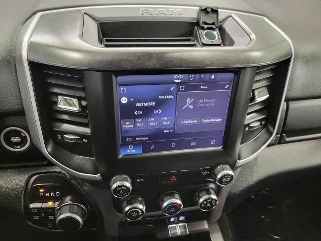 2022 RAM 1500 Big Horn 4x4 Quad Cab 6'4 Box