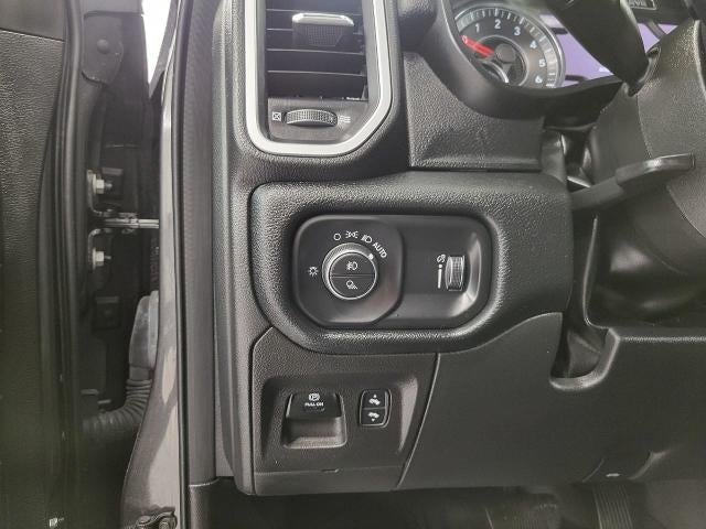 2022 RAM 1500 Lone Star 4x4 Crew Cab 5'7 Box