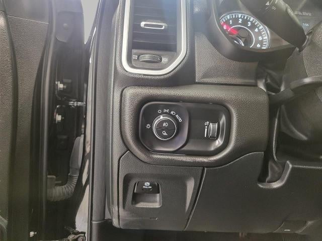 2025 RAM 1500 Big Horn Crew Cab 4x4 5'7" Box
