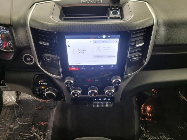 2025 RAM 1500 Big Horn Crew Cab 4x4 5'7" Box