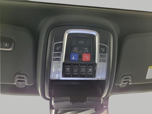 2023 RAM 1500 Laramie 4x4 Crew Cab 5'7 Box