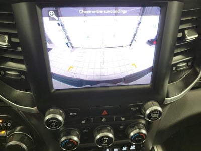 2020 RAM 1500 Lone Star 4x4 Crew Cab 6'4 Box