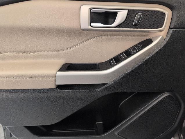 2023 Ford Explorer XLT 4WD