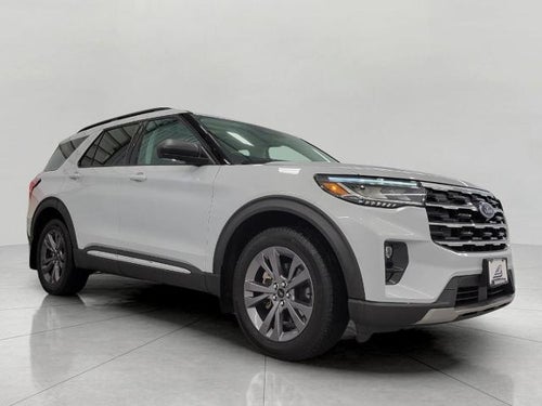 2025 Ford Explorer Active 4WD