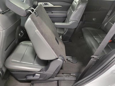 2025 Ford Explorer Active 4WD