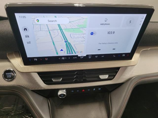 2025 Ford Explorer Active 4WD