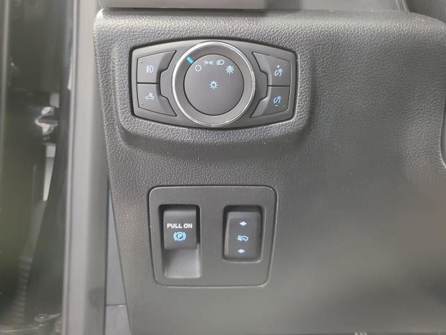 2020 Ford F-150 LARIAT 4WD SuperCrew 5.5' Box