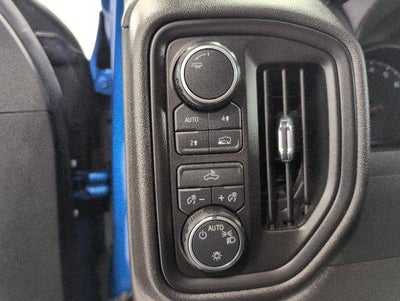 2023 Chevrolet Silverado 1500 4WD Crew Cab 147 Custom