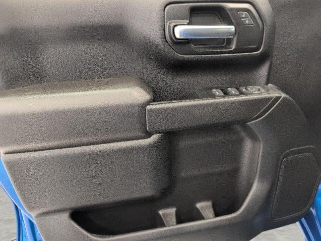 2023 Chevrolet Silverado 1500 4WD Crew Cab 147 Custom
