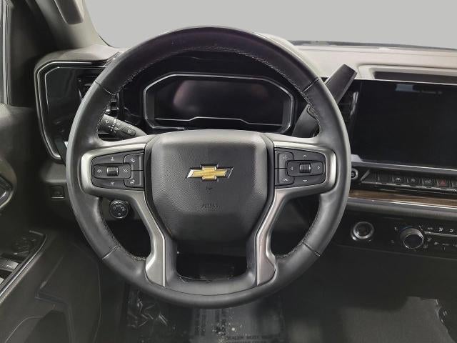 2023 Chevrolet Silverado 1500 4WD Crew Cab 147 LT w/2FL