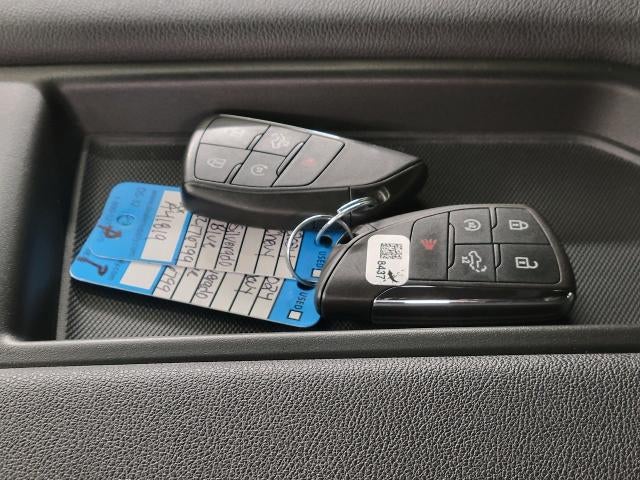 2024 Chevrolet Silverado 1500 4WD Crew Cab 147 LT w/2FL