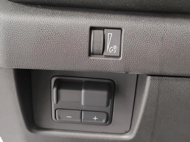 2023 Chevrolet Colorado 2WD Crew Cab WT