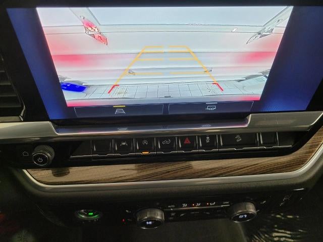 2022 Chevrolet Silverado 1500 4WD Crew Cab 147 RST