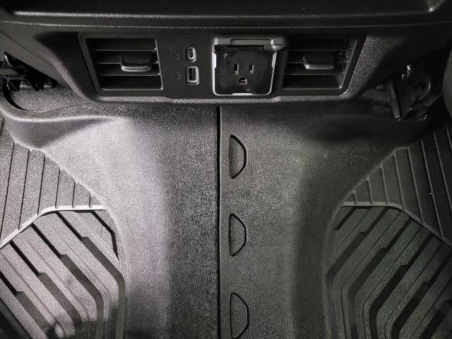 2022 Chevrolet Silverado 1500 4WD Crew Cab 147 RST