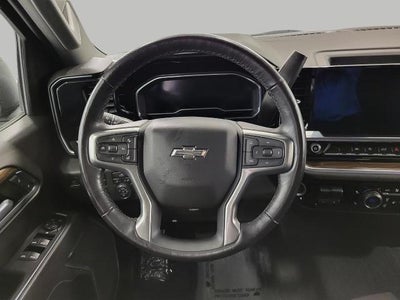 2022 Chevrolet Silverado 1500 4WD Crew Cab 147 RST