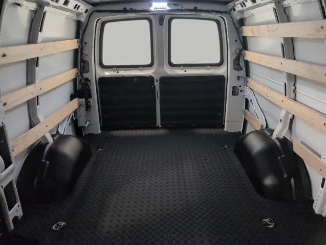 2025 Chevrolet Express Cargo RWD 2500 135