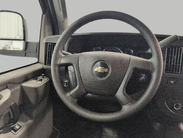 2025 Chevrolet Express Cargo RWD 2500 135