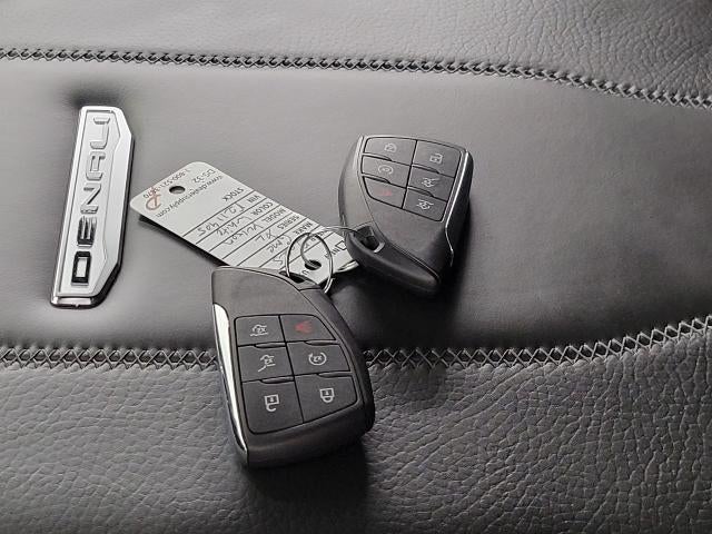 2025 GMC Yukon XL 4WD 4dr Denali