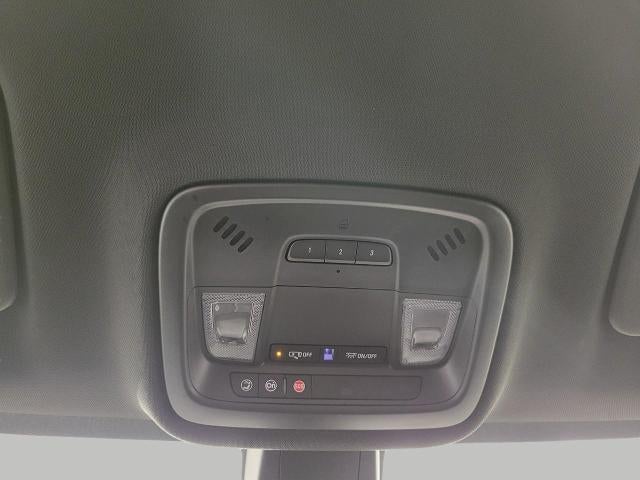 2023 Chevrolet Traverse AWD 4dr LT Leather