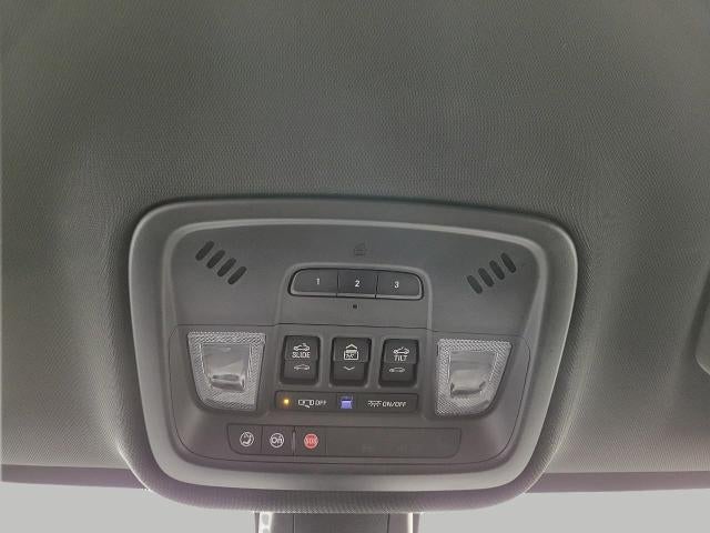 2023 Chevrolet Traverse AWD 4dr RS