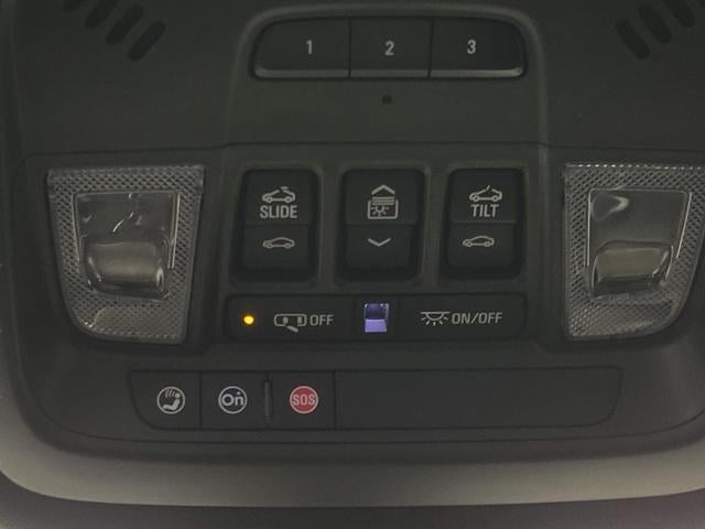 2023 Chevrolet Traverse AWD 4dr RS