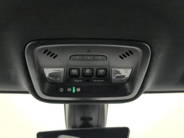 2023 Chevrolet Traverse AWD 4dr RS