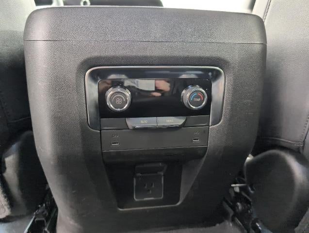 2025 Chevrolet Suburban 4WD 4dr Z71