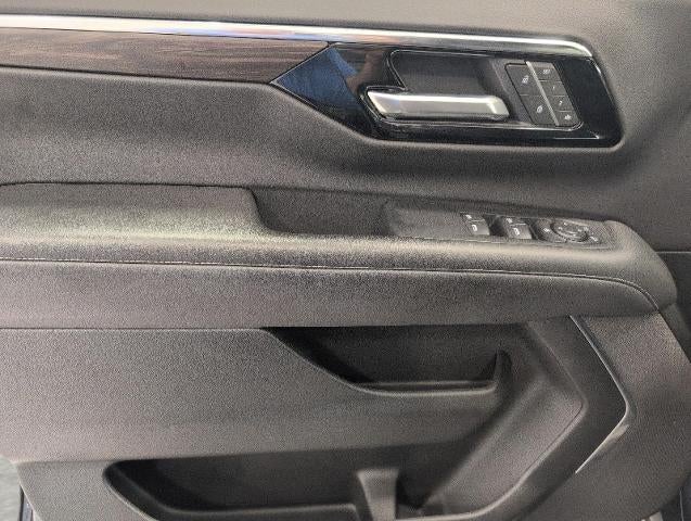2025 Chevrolet Suburban 4WD 4dr Z71