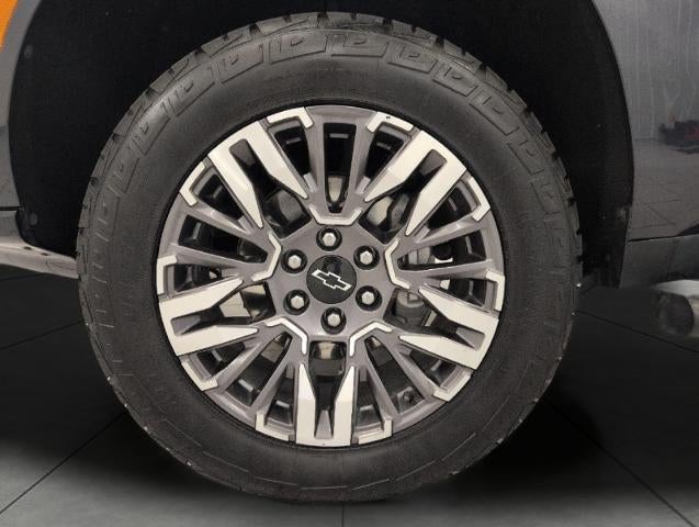 2025 Chevrolet Suburban 4WD 4dr Z71