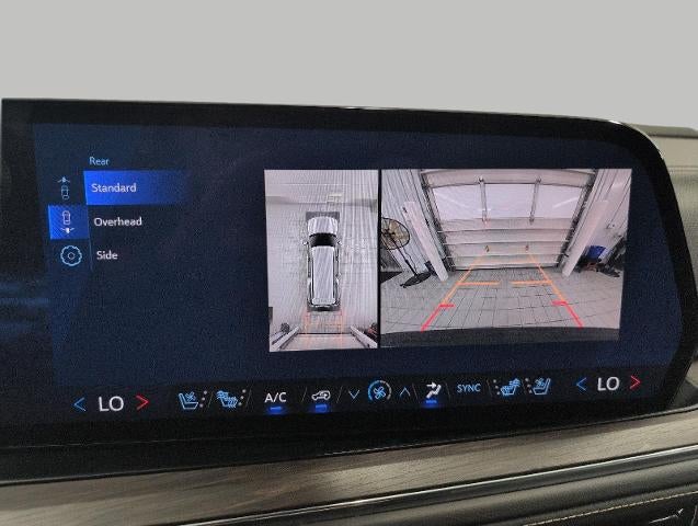 2025 Chevrolet Suburban 4WD 4dr Premier