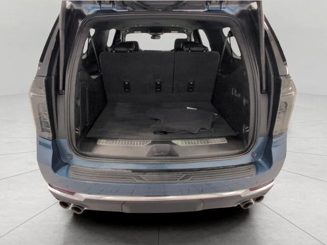 2025 Chevrolet Suburban 4WD 4dr Premier
