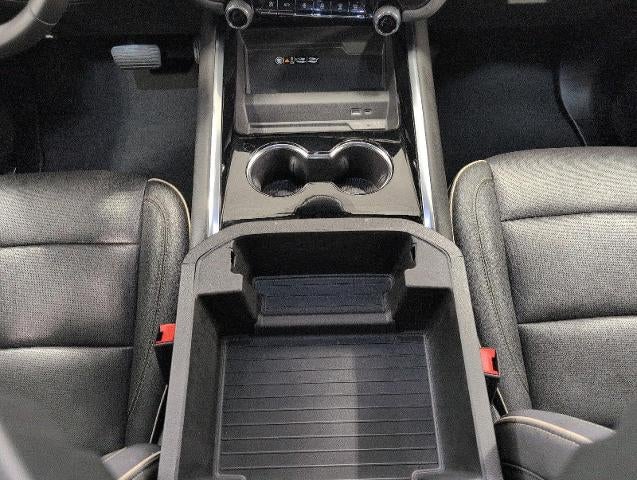 2025 Chevrolet Suburban 4WD 4dr Premier