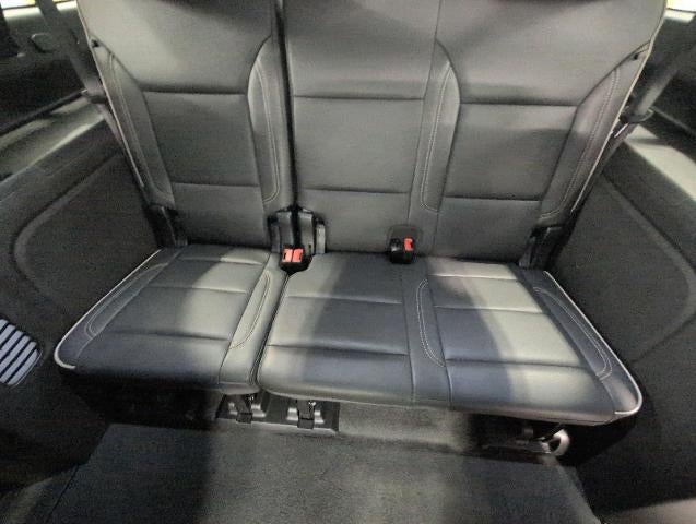 2025 Chevrolet Suburban 4WD 4dr Premier