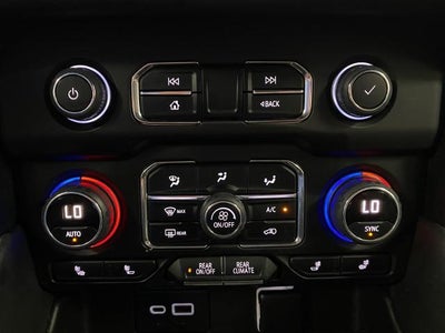2023 Chevrolet Suburban 4WD 4dr RST