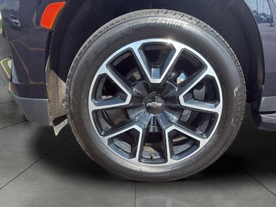 2023 Chevrolet Suburban 4WD 4dr RST