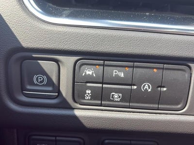 2023 Chevrolet Suburban 4WD 4dr RST