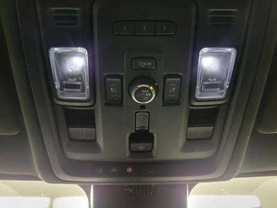 2023 Chevrolet Suburban 4WD 4dr High Country