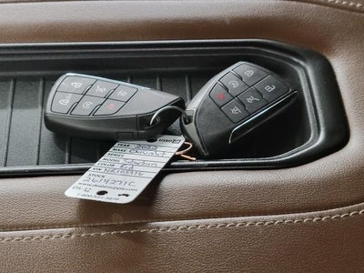 2022 Chevrolet Suburban 4WD 4dr High Country