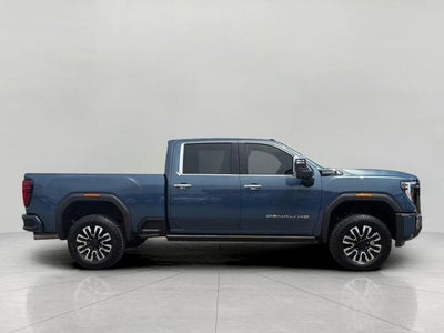 2026 GMC Sierra 3500 HD 4WD Crew Cab 159 Denali Ultimate