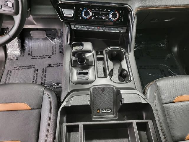 2024 GMC Sierra 1500 4WD Crew Cab 147 AT4