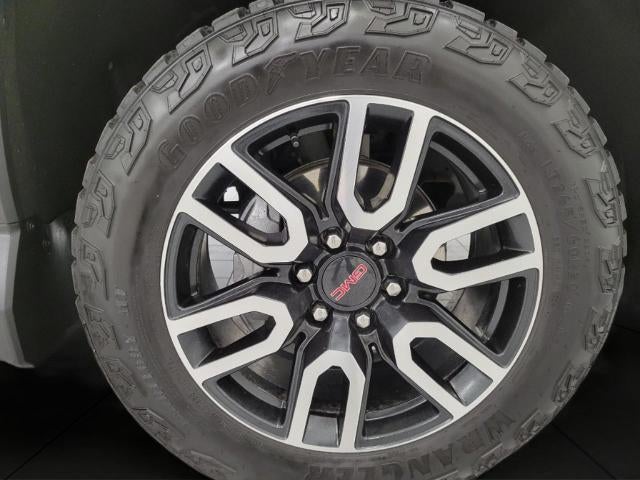2024 GMC Sierra 1500 4WD Crew Cab 147 AT4