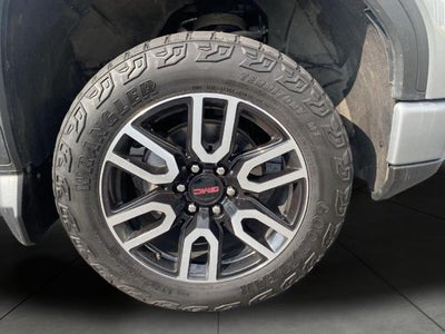 2023 GMC Sierra 1500 4WD Crew Cab 147 AT4