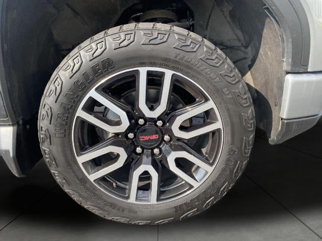2023 GMC Sierra 1500 4WD Crew Cab 147 AT4