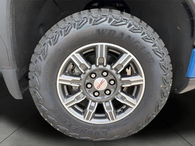 2024 GMC Sierra 1500 4WD Crew Cab 147 AT4